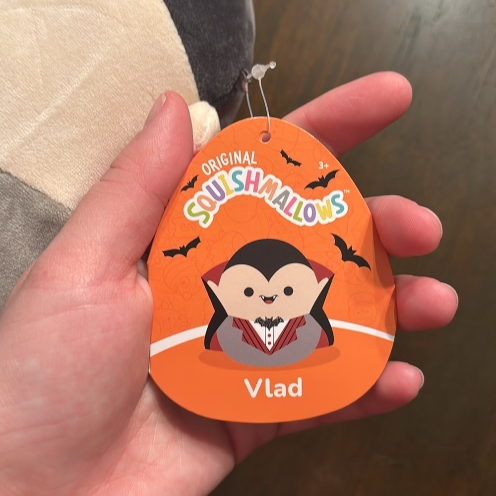 Halloween Vlad the Vampire Squishmallow Dracula - Picture 2 of 5